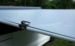 Thule Fabric Clamps Markisenklemmen 2er Set 5 Thule Fabric Clamps Markisenklemmen 2er Set -Camping Abenteuer Verkauf 265335 1888417